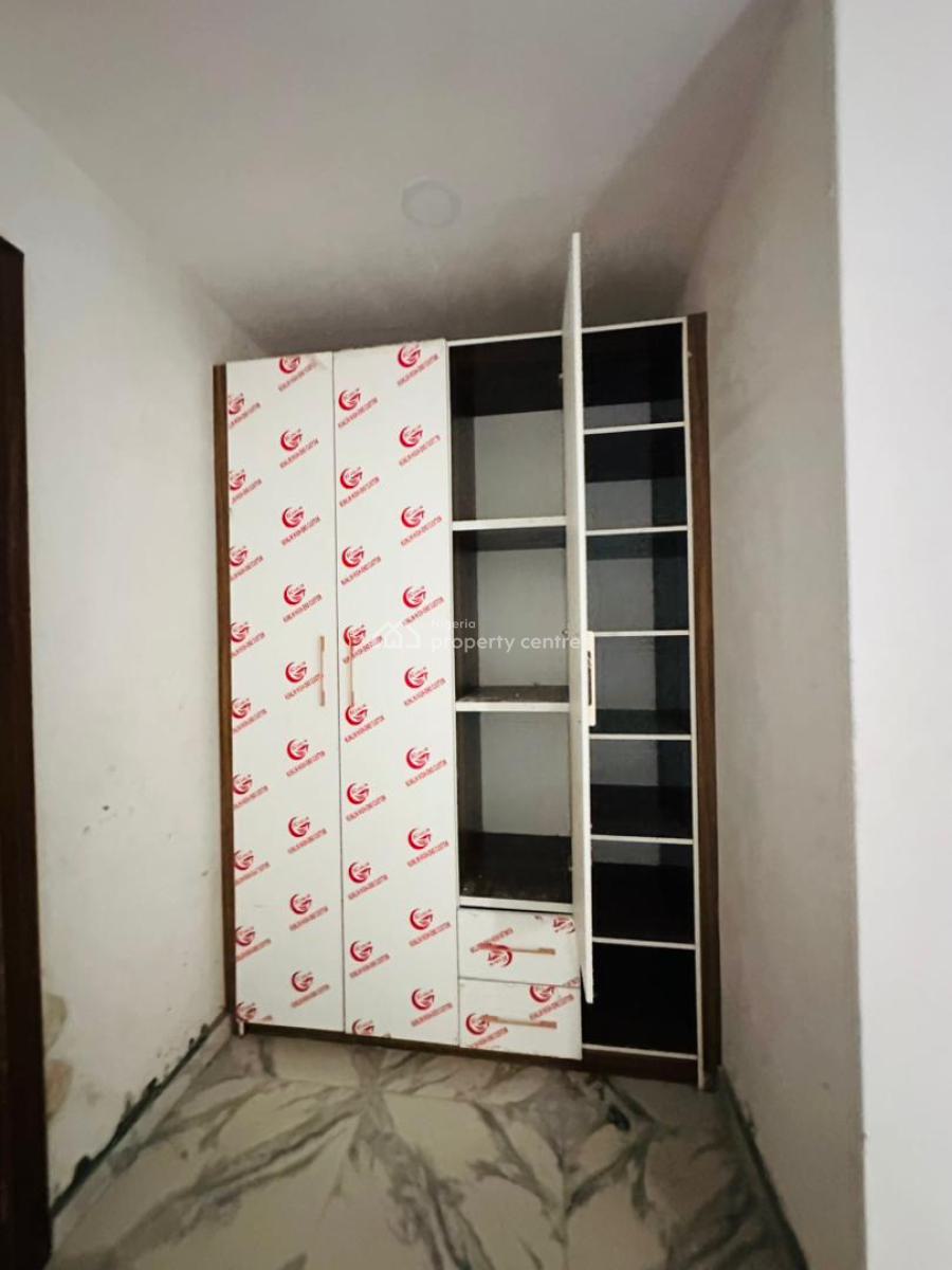 2 Bedroom Apartment, Ologolo, Lekki, Lagos, Flat / Apartment for Sale