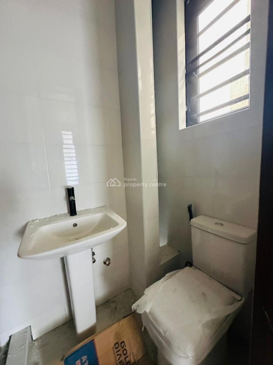 2 Bedroom Apartment, Ologolo, Lekki, Lagos, Flat / Apartment for Sale