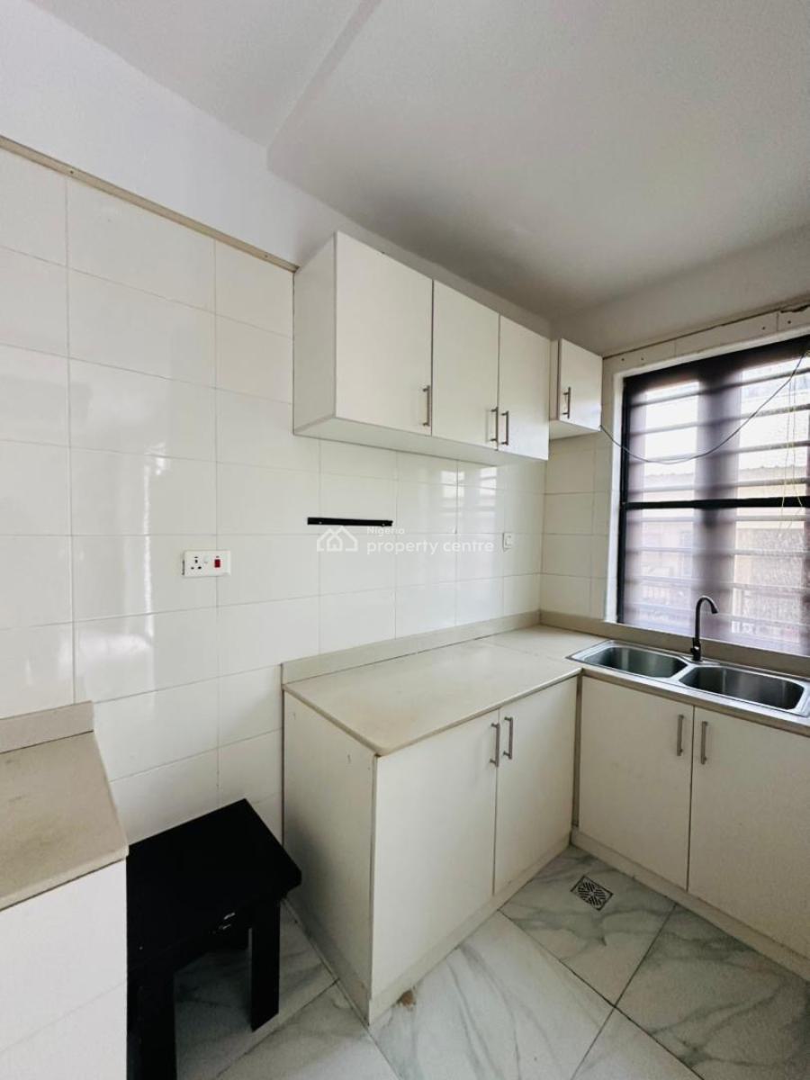 2 Bedroom Apartment, Ologolo, Lekki, Lagos, Flat / Apartment for Sale