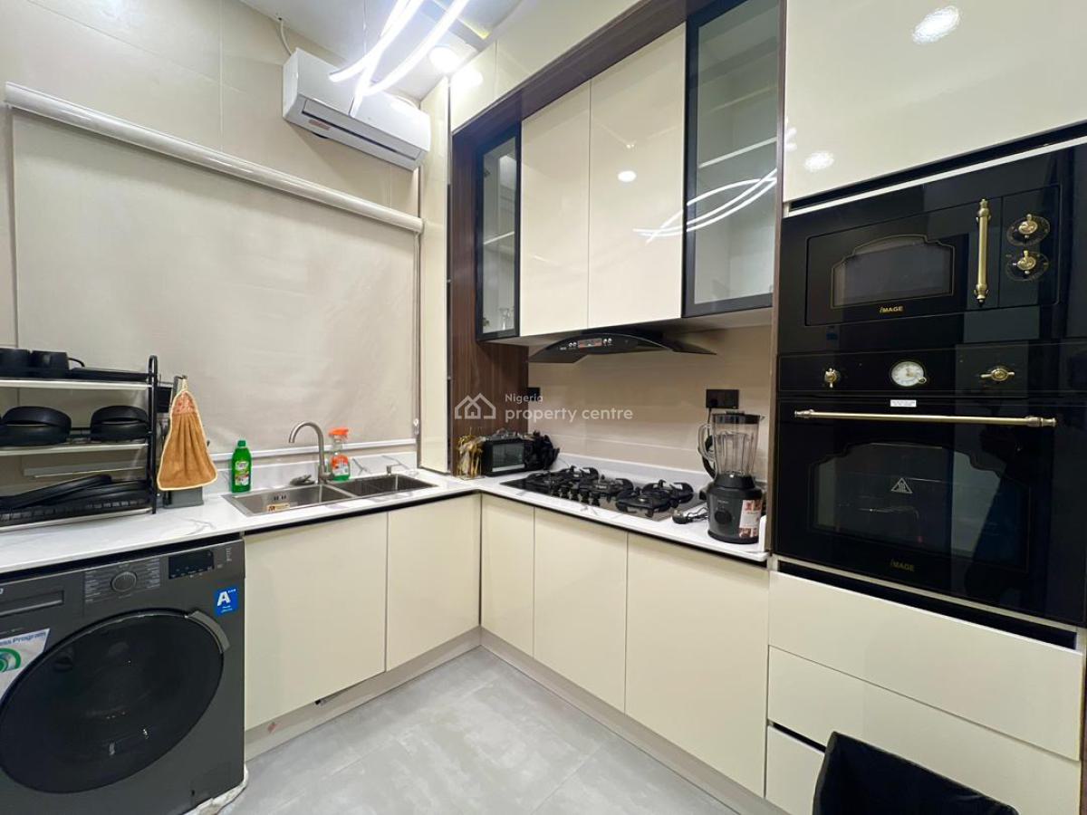 3 Bedrooms Terrace Duplex with Swimming Pool, Air Hockey and Children, Lekki Phase 1, Lekki, Lagos, Flat / Apartment Short Let