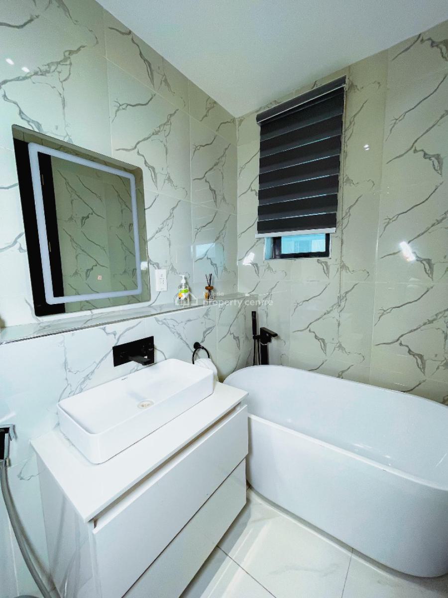 Brand New 2 Bedroom Penthouse Apartment with Ps5, Cinema and Swimming, Lekki Phase 1, Lekki, Lagos, Flat / Apartment Short Let