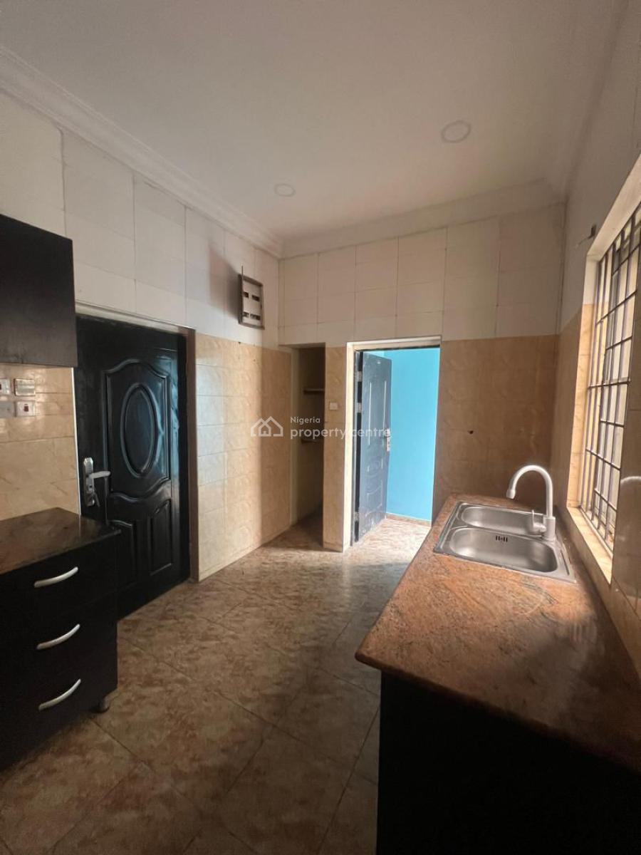 Very Clean 2-bedroom Flat Within a Secured Neighborhood, Lekki Phase 1, Lekki, Lagos, Flat / Apartment for Rent