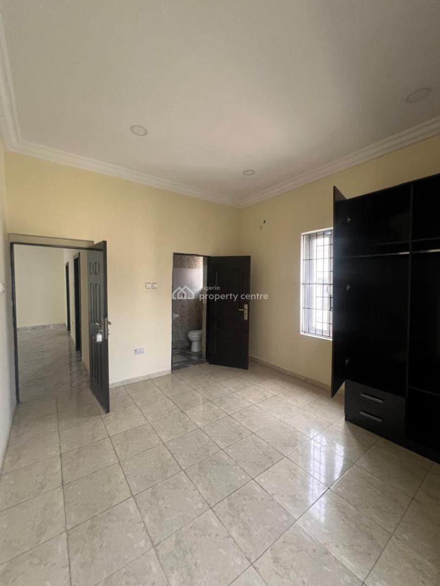 Very Clean 2-bedroom Flat Within a Secured Neighborhood, Lekki Phase 1, Lekki, Lagos, Flat / Apartment for Rent
