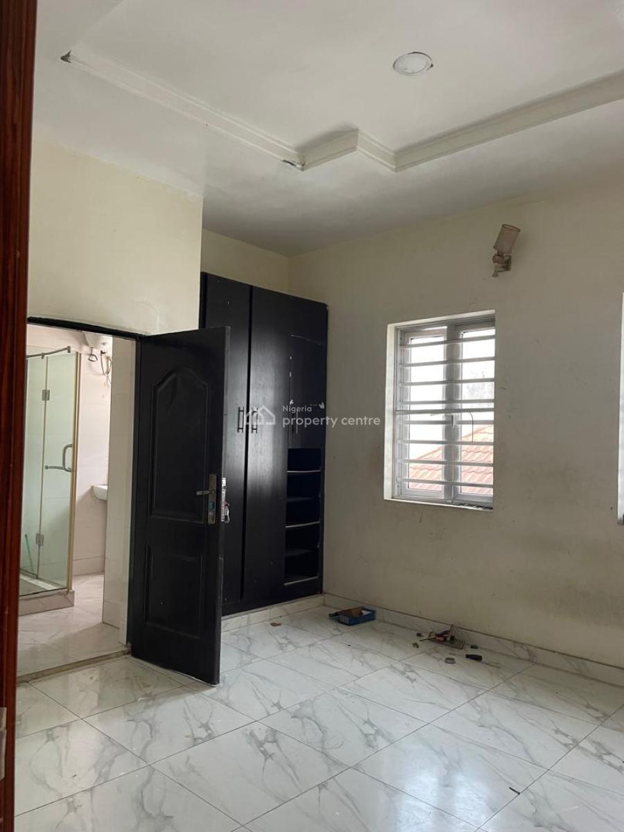 a Well Renovated 4 Bedrooms Semi Detached Duplex, Chevron, Lekki, Lagos, Semi-detached Duplex for Rent
