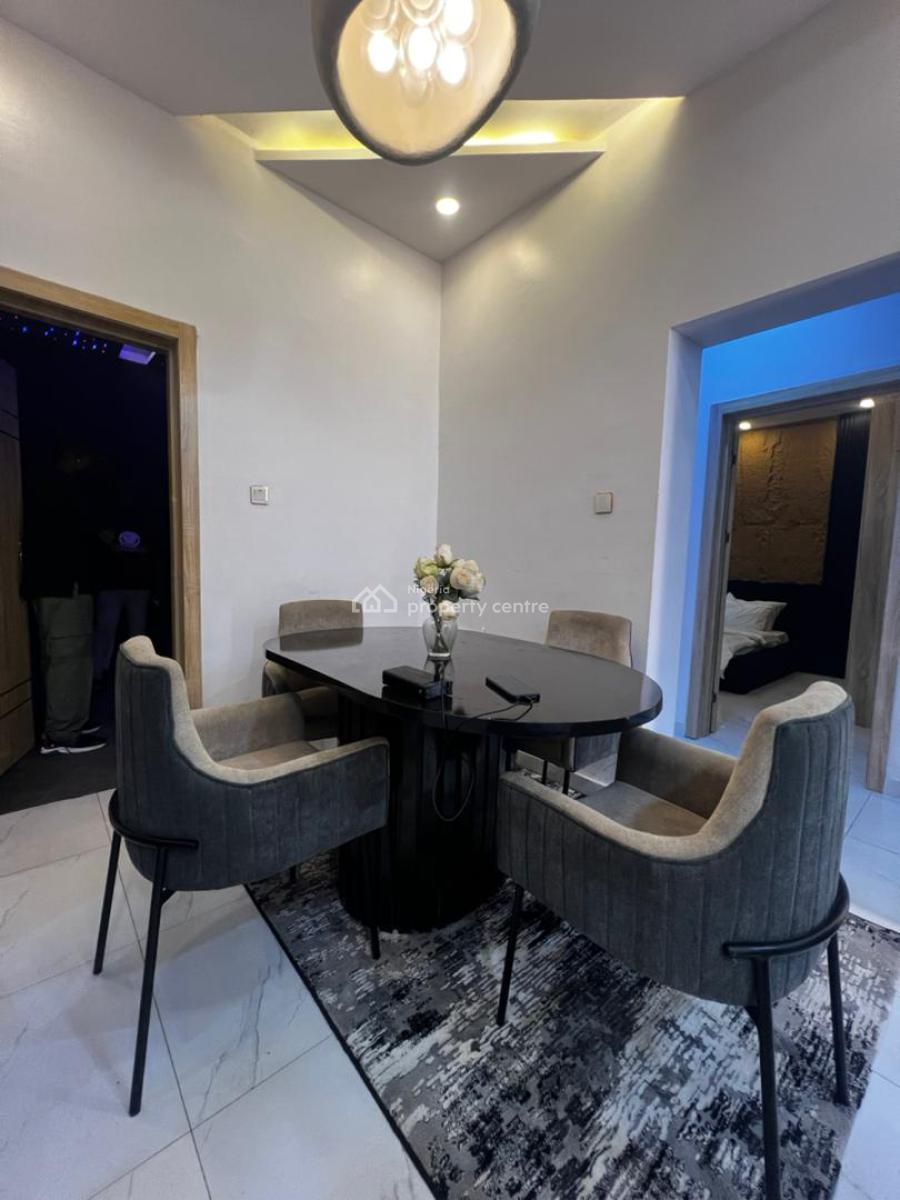 Fully Serviced Furnished 2 Bedroom Apartment with Cinema Room, Lekki Phase 1, Lekki, Lagos, Flat / Apartment for Rent