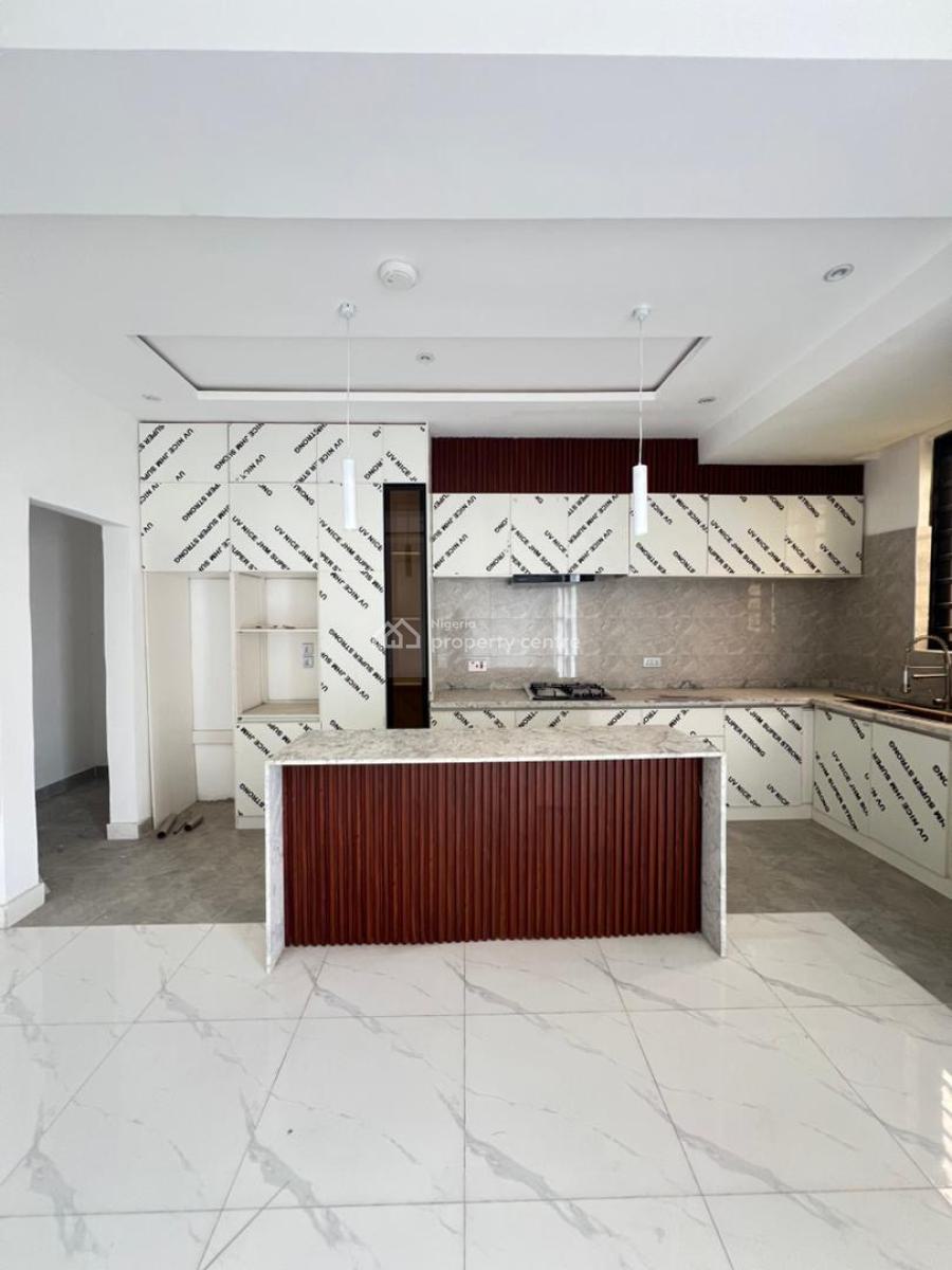 Modern Lifestyle & Perfect Location, Lekki Phase 1, Lekki, Lagos, Block of Flats for Sale