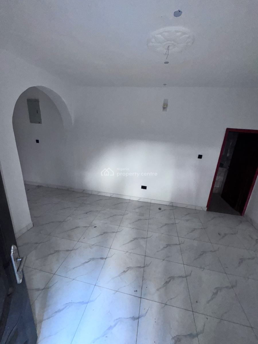 Spacious 2 Bedroom Apartment, Off Platinum Way, Ikate, Lekki, Lagos, Flat / Apartment for Rent
