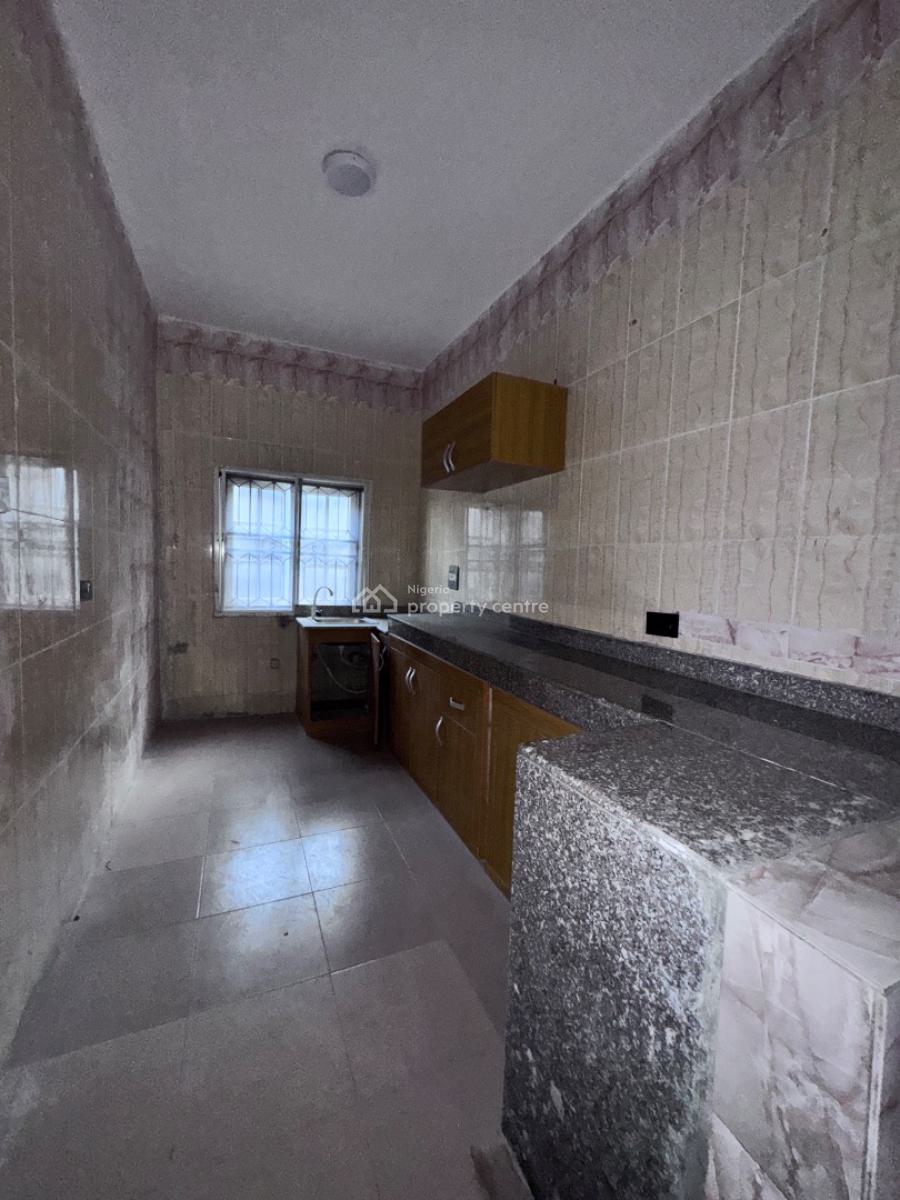 Spacious 2 Bedroom Apartment, Off Platinum Way, Ikate, Lekki, Lagos, Flat / Apartment for Rent