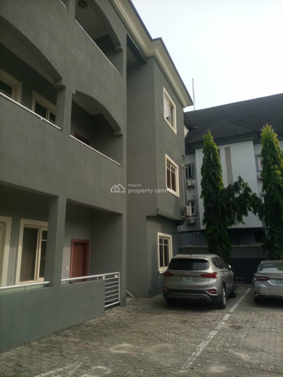 Well Maintained and Fully Serviced Two(2) Bedroom Flat Upstairs, Jakande, Lekki, Lagos, Flat / Apartment for Rent