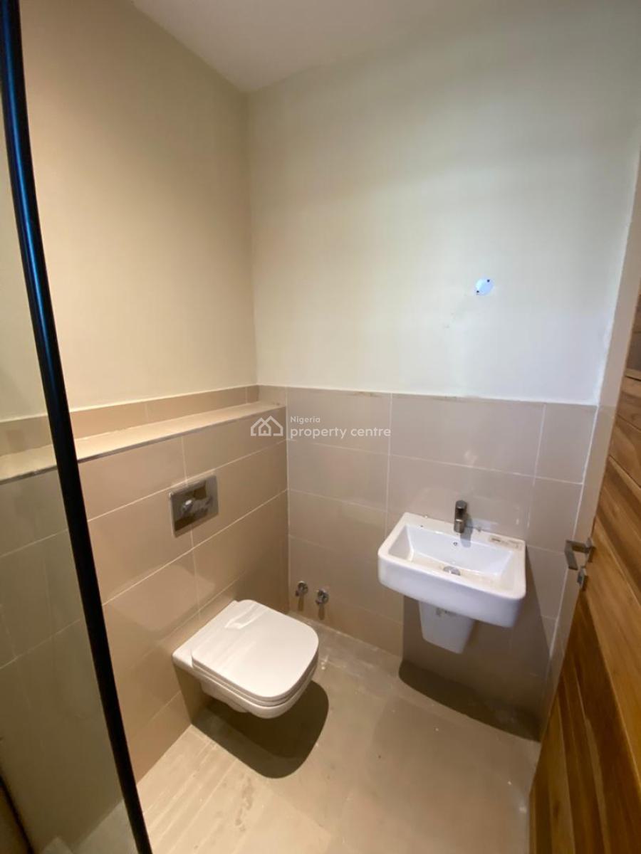 Brand New 3 Bedroom with a Bq, Gym, Pool, Lekki Phase 1, Lekki, Lagos, Flat / Apartment for Rent