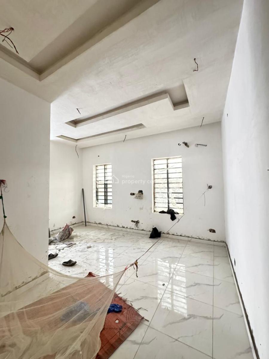 Astonishing 3 Bedroom Apartment, Gbagada, Gbagada, Lagos, Block of Flats for Sale