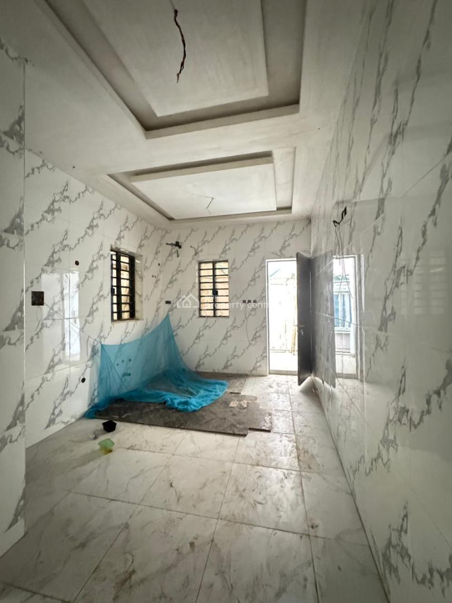 Astonishing 3 Bedroom Apartment, Gbagada, Gbagada, Lagos, Block of Flats for Sale