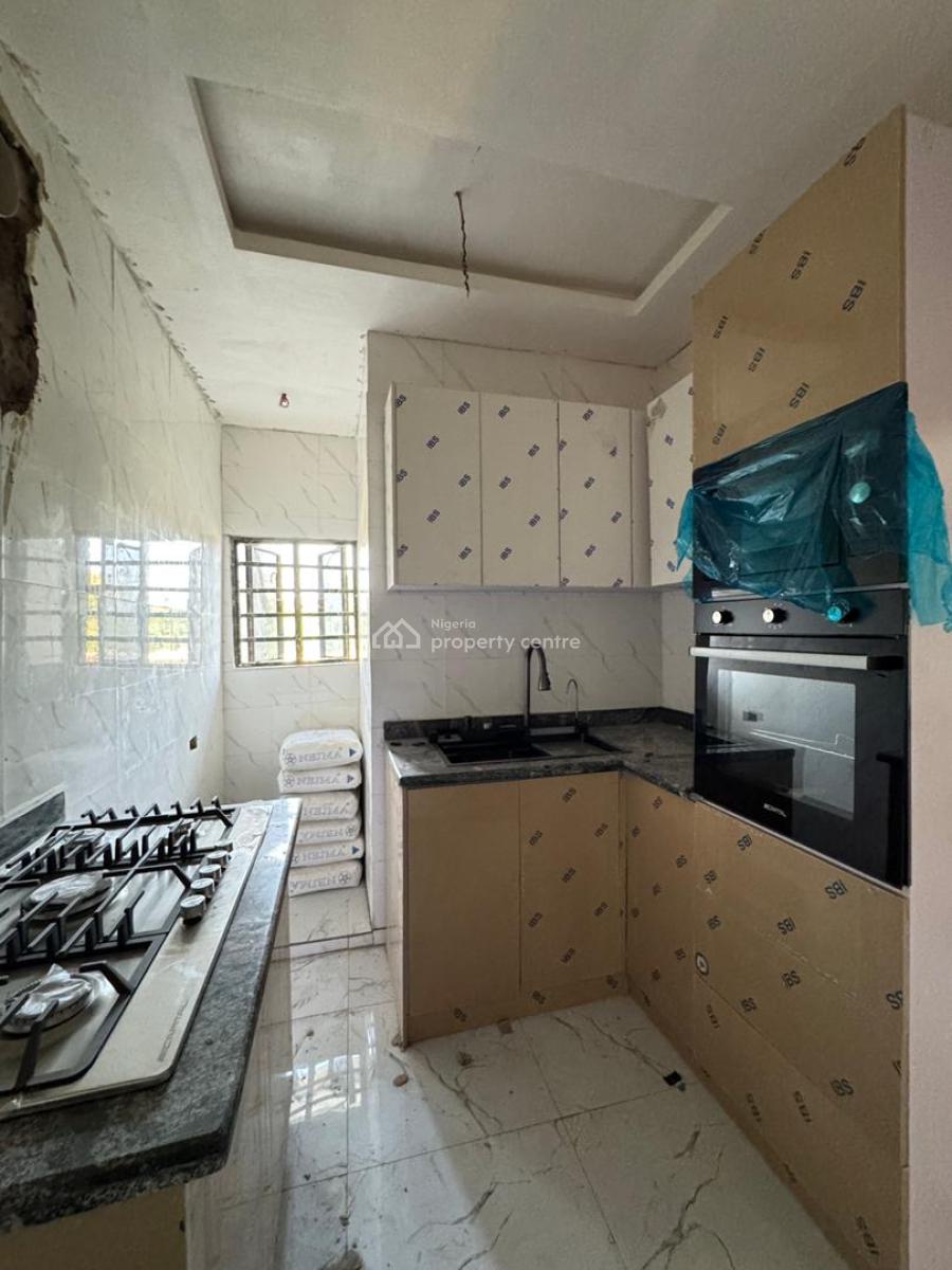 Lovely 2 Bedroom Apartment with Open and Close Plan Kitchen, Surulere, Yaba, Lagos, Block of Flats for Sale