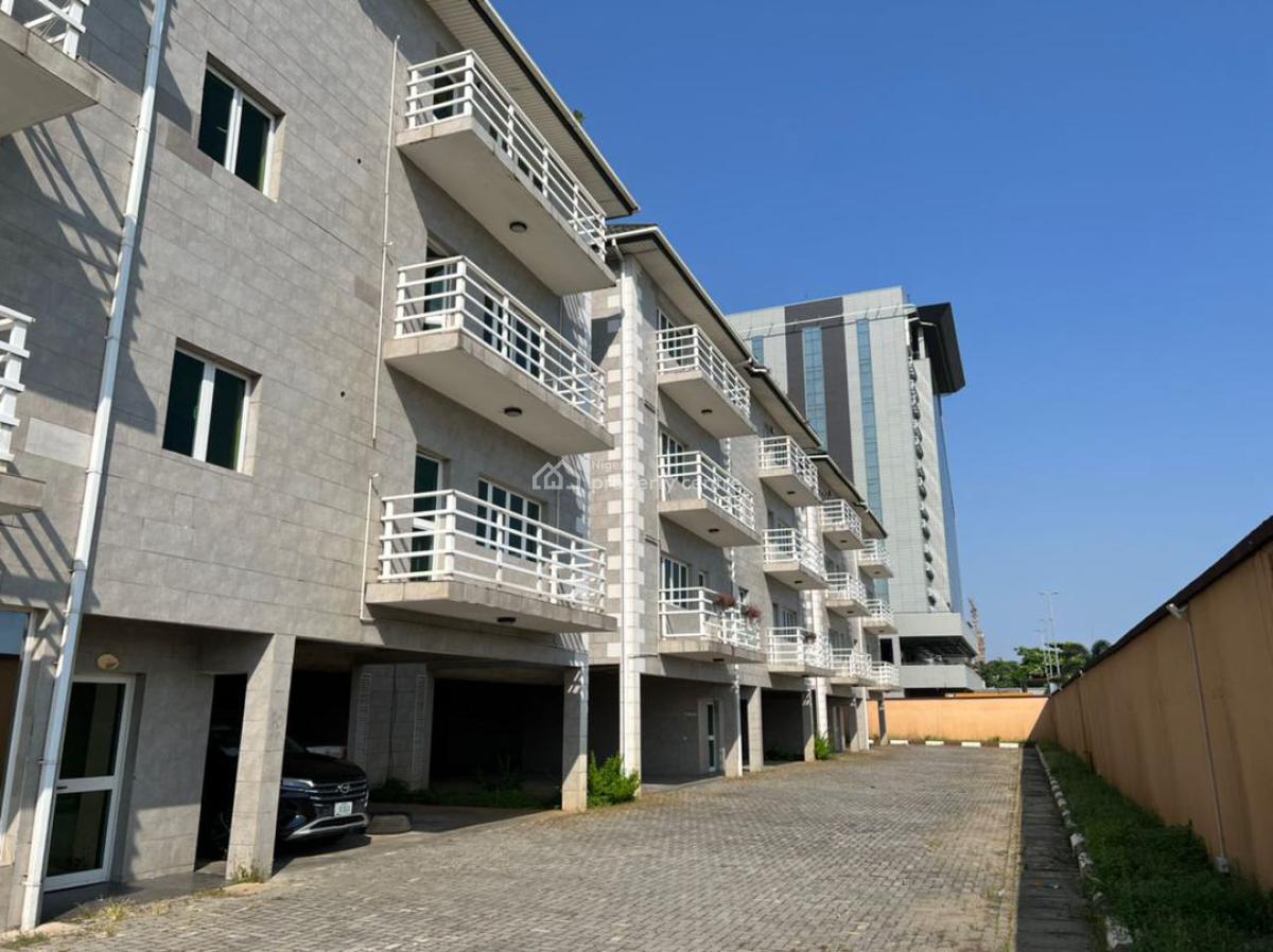 18 Units of Three (3) Bedroom Apartment with En-suite Rest Rooms, Victoria Island (vi), Lagos, Flat / Apartment for Rent