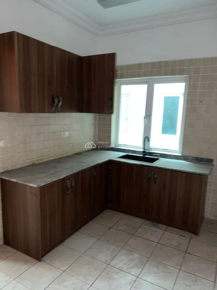 18 Units of Three (3) Bedroom Apartment with En-suite Rest Rooms, Victoria Island (vi), Lagos, Flat / Apartment for Rent