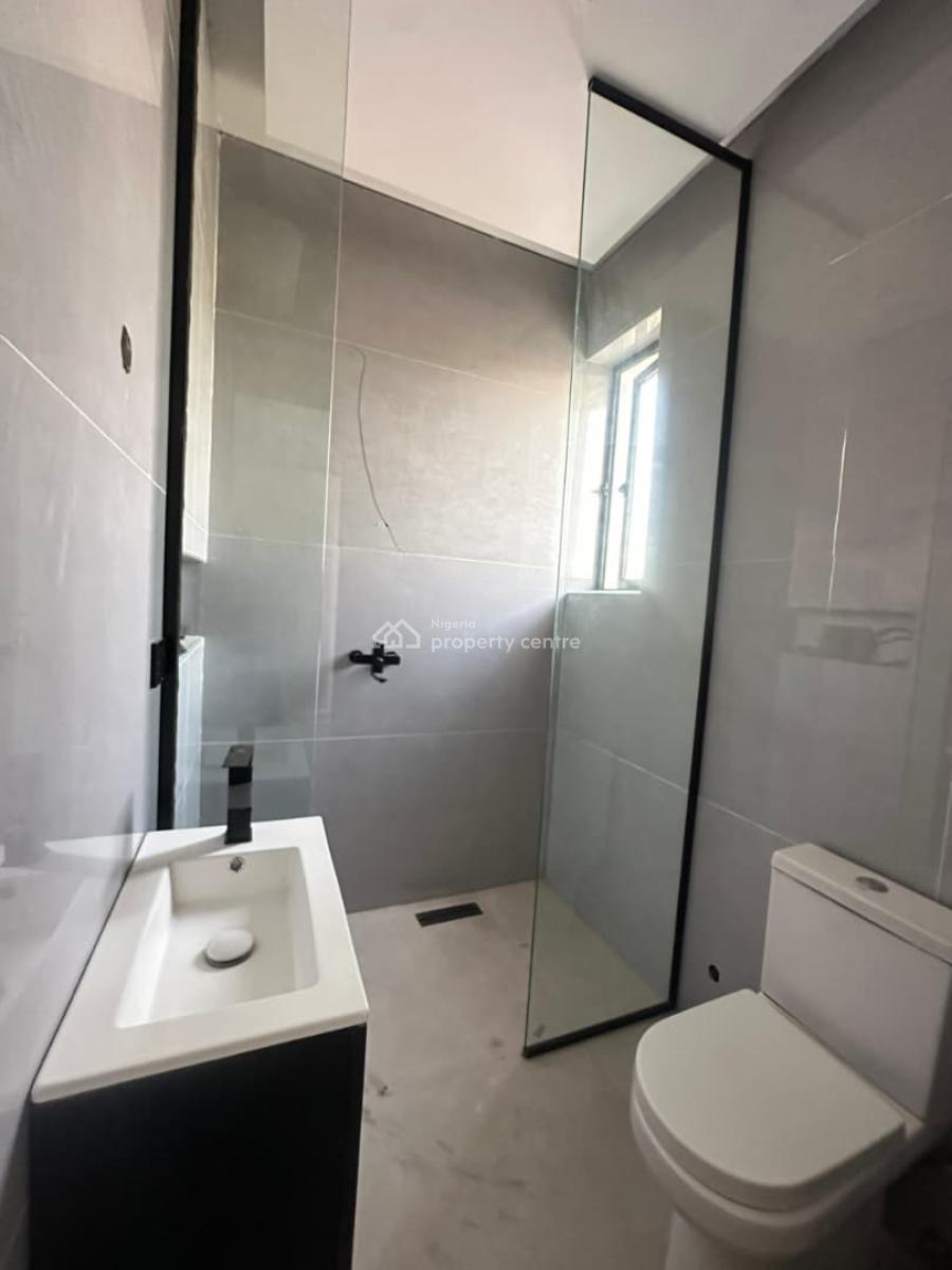 Stunning 2 Bedroom Apartment Within a Serene Neighborhood, Lekki Phase 1, Lekki, Lagos, Flat / Apartment for Sale