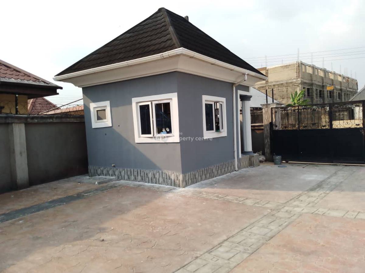 Standard and Spacious Four (4) Bedroom Detached Bungalow, Akpasak Estate, Uyo, Akwa Ibom, Detached Bungalow for Sale
