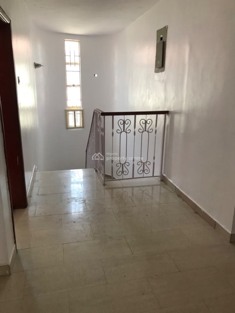 Newly Renovated 3 Bedroom Terrace Duplex @lekki Phase 1, Lekki Phase 1, Lekki, Lagos, Terraced Duplex for Rent