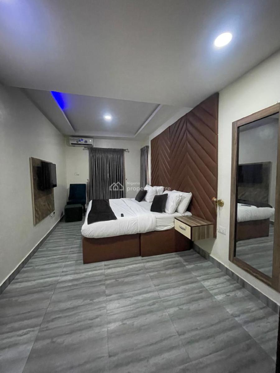 Fully Furnished and Service 2 Bedroom Flat @lekki Phase 1, Lekki Phase 1, Lekki, Lagos, Flat / Apartment for Rent