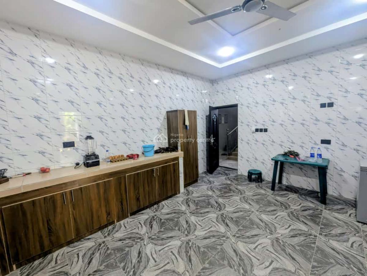 Standard and Luxuriously Finished Four (4) Bedroom Detached Duplex, Udoudoma Avenue, Uyo, Akwa Ibom, Detached Duplex for Sale