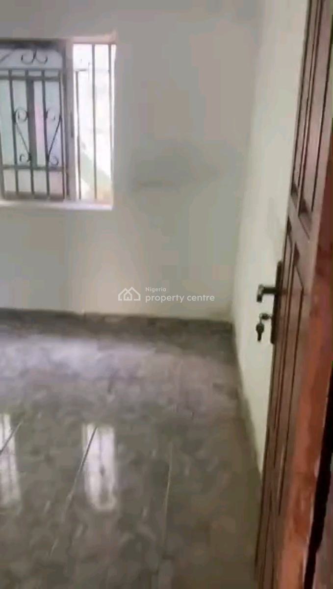Decent Mini Flat, Oworonshoki, Shomolu, Lagos, Mini Flat (room and Parlour) for Rent