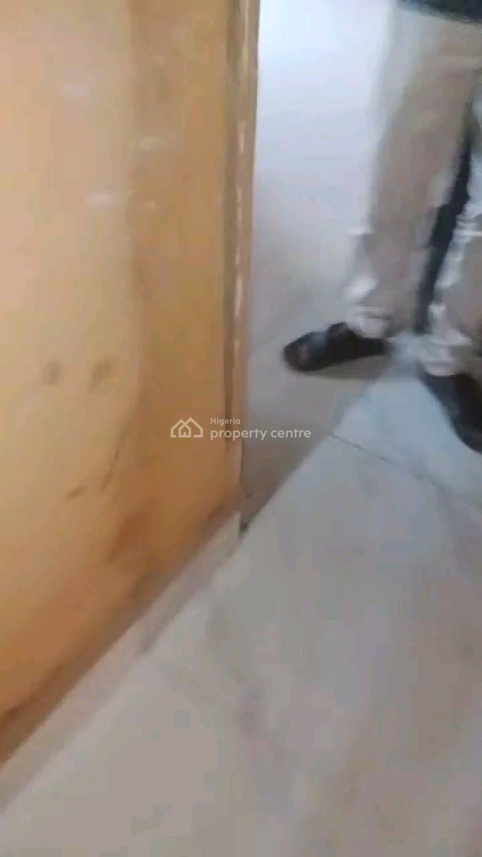 Executive Newly Built 2bed Available, Oworonshoki, Shomolu, Lagos, Flat / Apartment for Rent