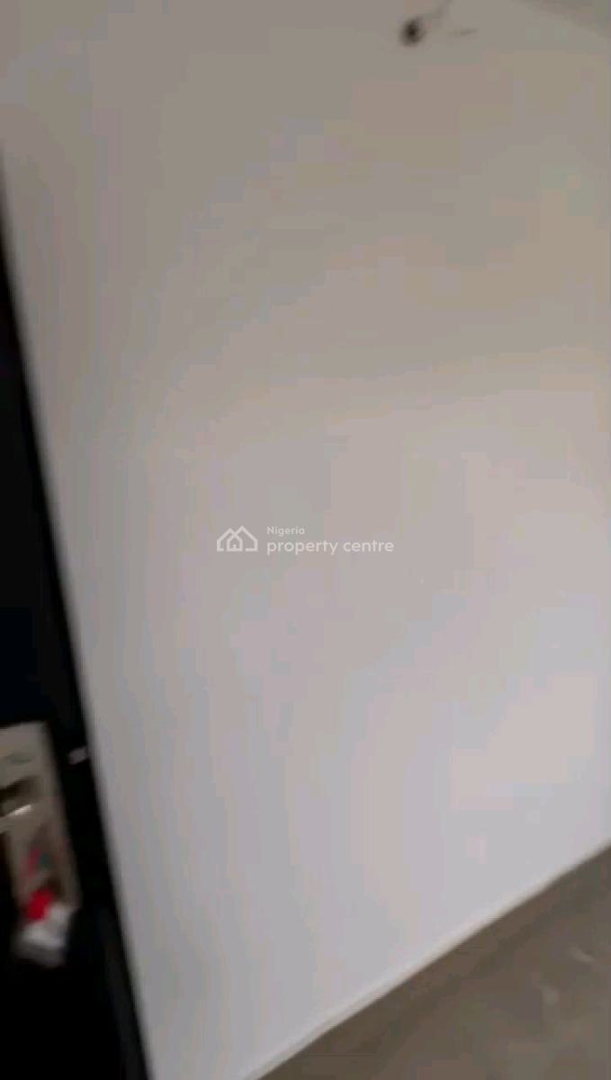 Decent 2bed Available in a Secure and Gated Estate, in a Gated Estate, Oworonshoki, Shomolu, Lagos, Flat / Apartment for Rent