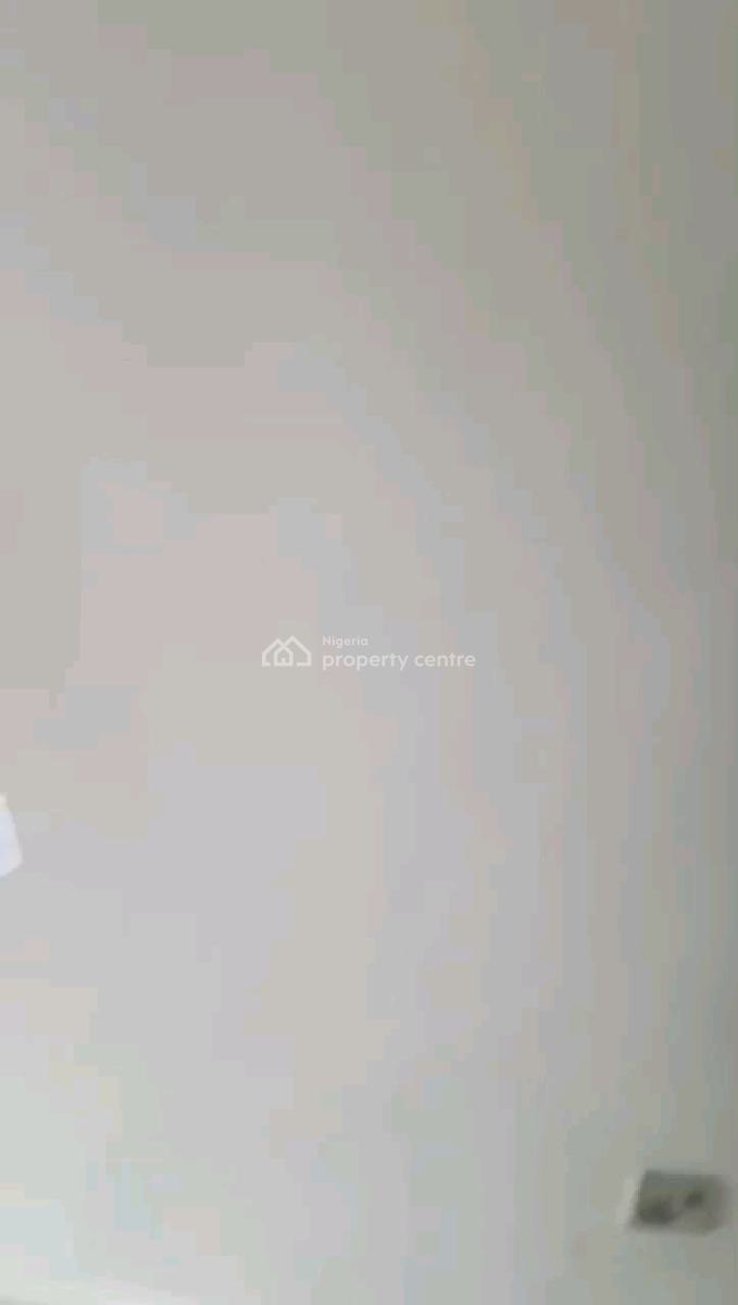 Decent 2bed Available in a Secure and Gated Estate, in a Gated Estate, Oworonshoki, Shomolu, Lagos, Flat / Apartment for Rent