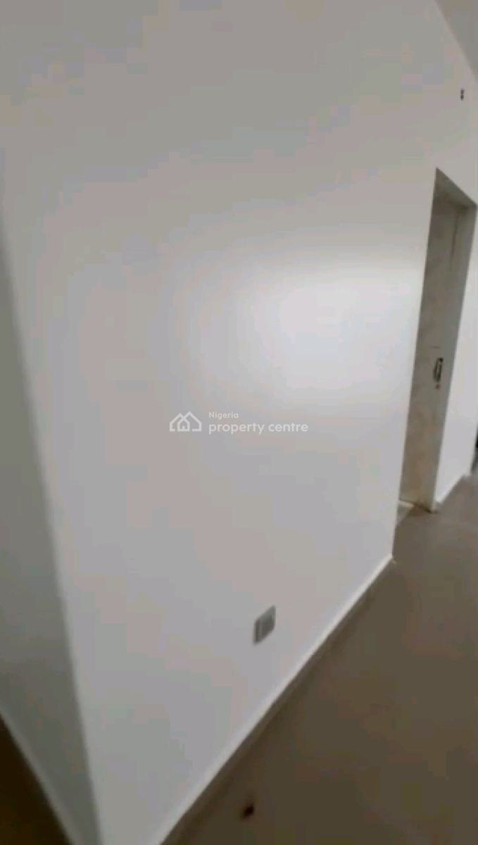 Decent 2bed Available in a Secure and Gated Estate, in a Gated Estate, Oworonshoki, Shomolu, Lagos, Flat / Apartment for Rent