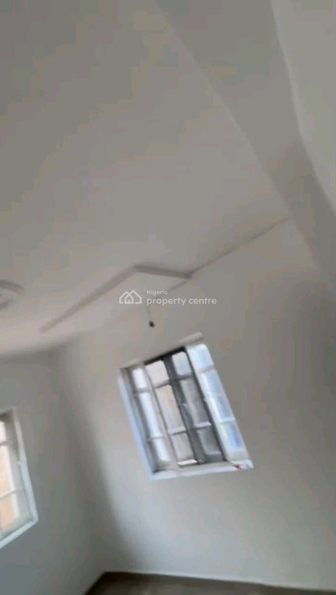 Decent 2bed Available in a Secure and Gated Estate, in a Gated Estate, Oworonshoki, Shomolu, Lagos, Flat / Apartment for Rent