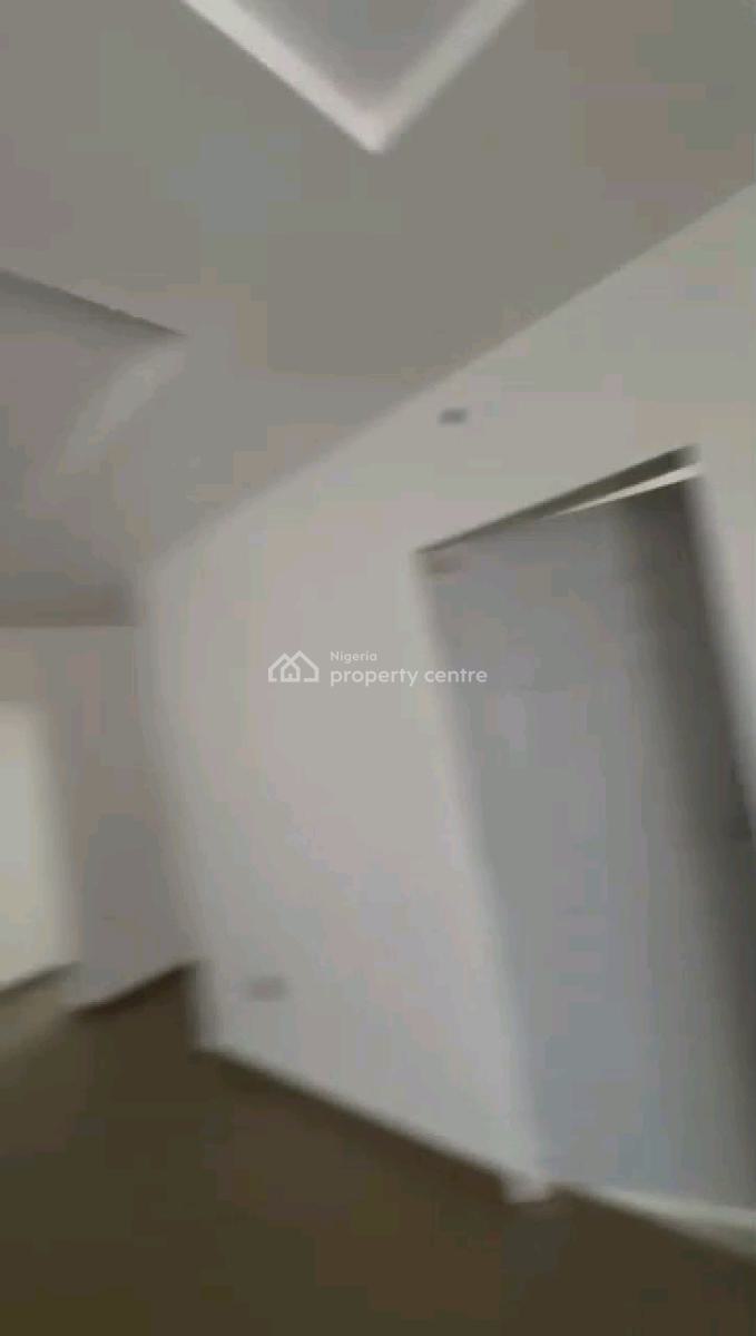 Decent 2bed Available in a Secure and Gated Estate, in a Gated Estate, Oworonshoki, Shomolu, Lagos, Flat / Apartment for Rent