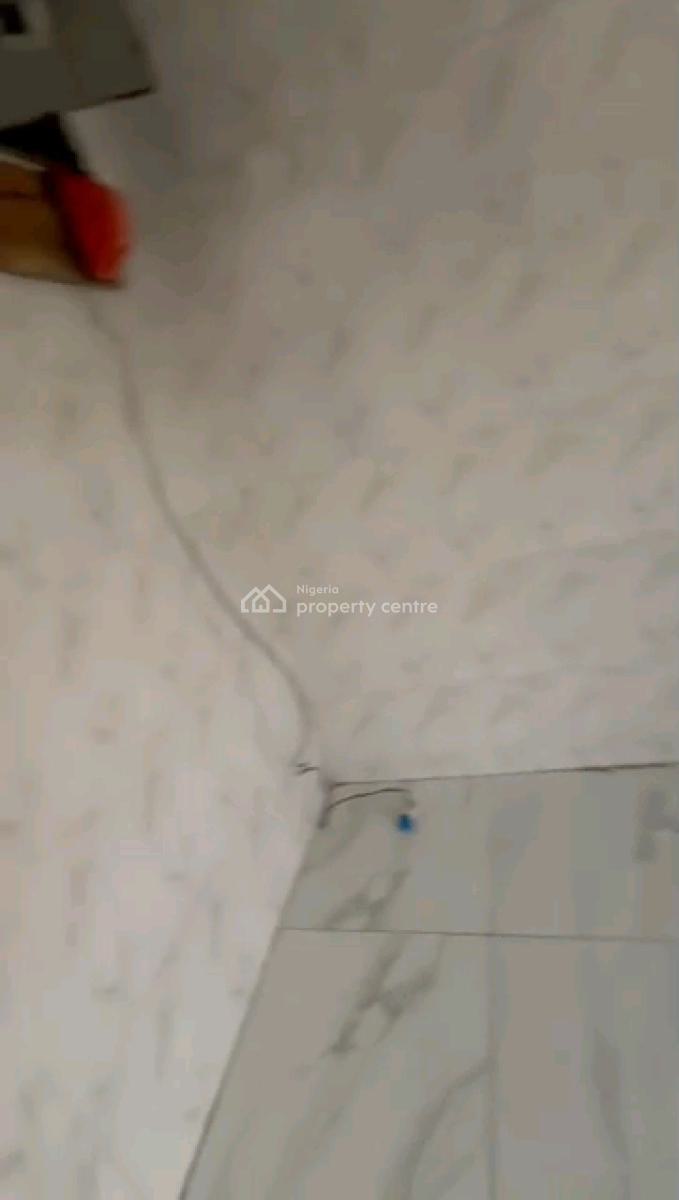 Decent 2bed Available in a Secure and Gated Estate, in a Gated Estate, Oworonshoki, Shomolu, Lagos, Flat / Apartment for Rent