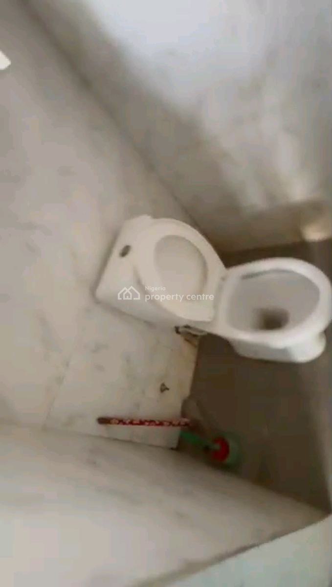 Decent 2bed Available in a Secure and Gated Estate, in a Gated Estate, Oworonshoki, Shomolu, Lagos, Flat / Apartment for Rent