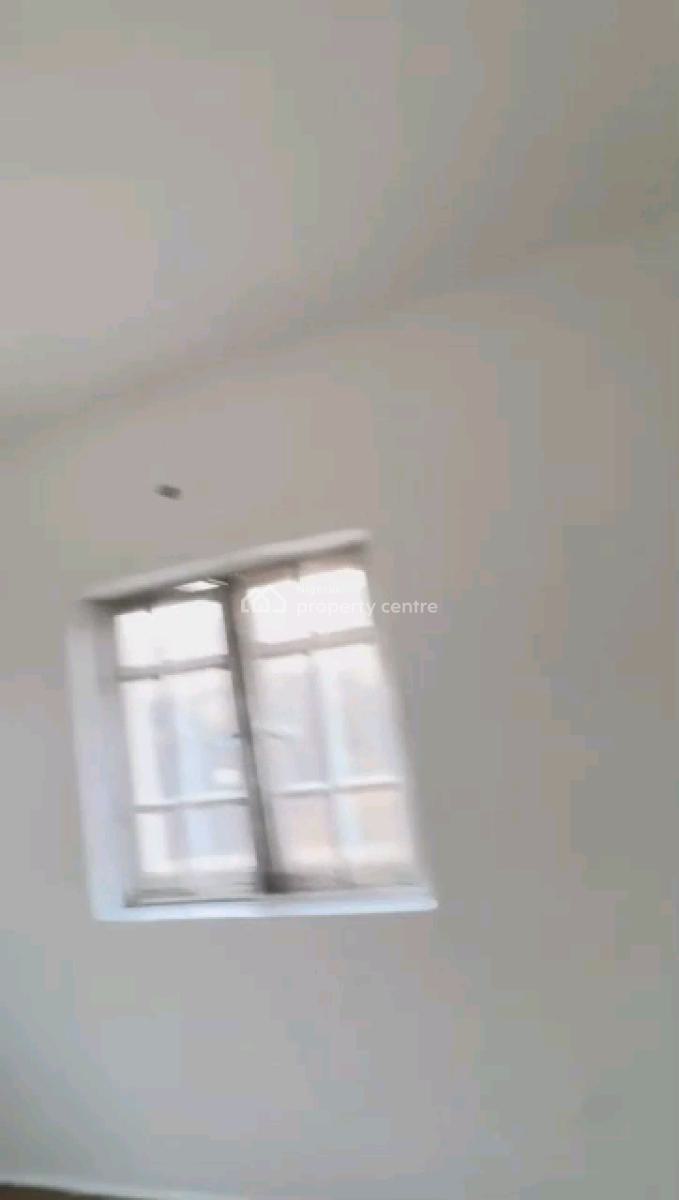 Decent 2bed Available in a Secure and Gated Estate, in a Gated Estate, Oworonshoki, Shomolu, Lagos, Flat / Apartment for Rent