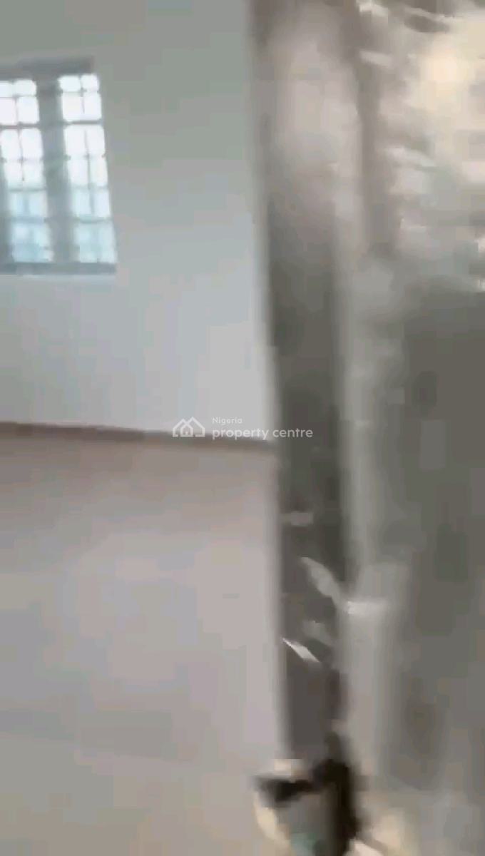 a Newly Built and Spacious 2bedroom Apartment (upstairs, Oloruntoyin Street, Oworonshoki, Shomolu, Lagos, Flat / Apartment for Rent