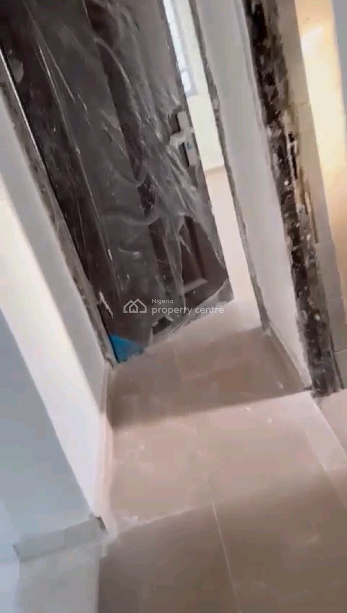 a Newly Built and Spacious 2bedroom Apartment (upstairs, Oloruntoyin Street, Oworonshoki, Shomolu, Lagos, Flat / Apartment for Rent