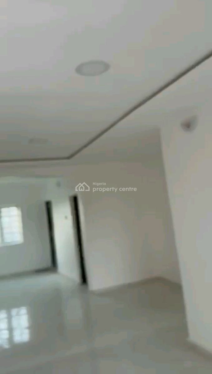 a Newly Built and Spacious 2bedroom Apartment (upstairs, Oloruntoyin Street, Oworonshoki, Shomolu, Lagos, Flat / Apartment for Rent