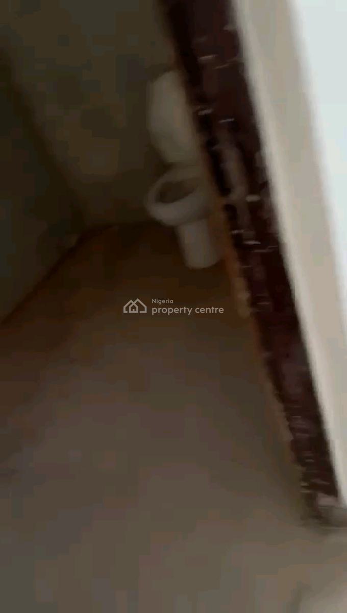 a Newly Built and Spacious 2bedroom Apartment (upstairs, Oloruntoyin Street, Oworonshoki, Shomolu, Lagos, Flat / Apartment for Rent