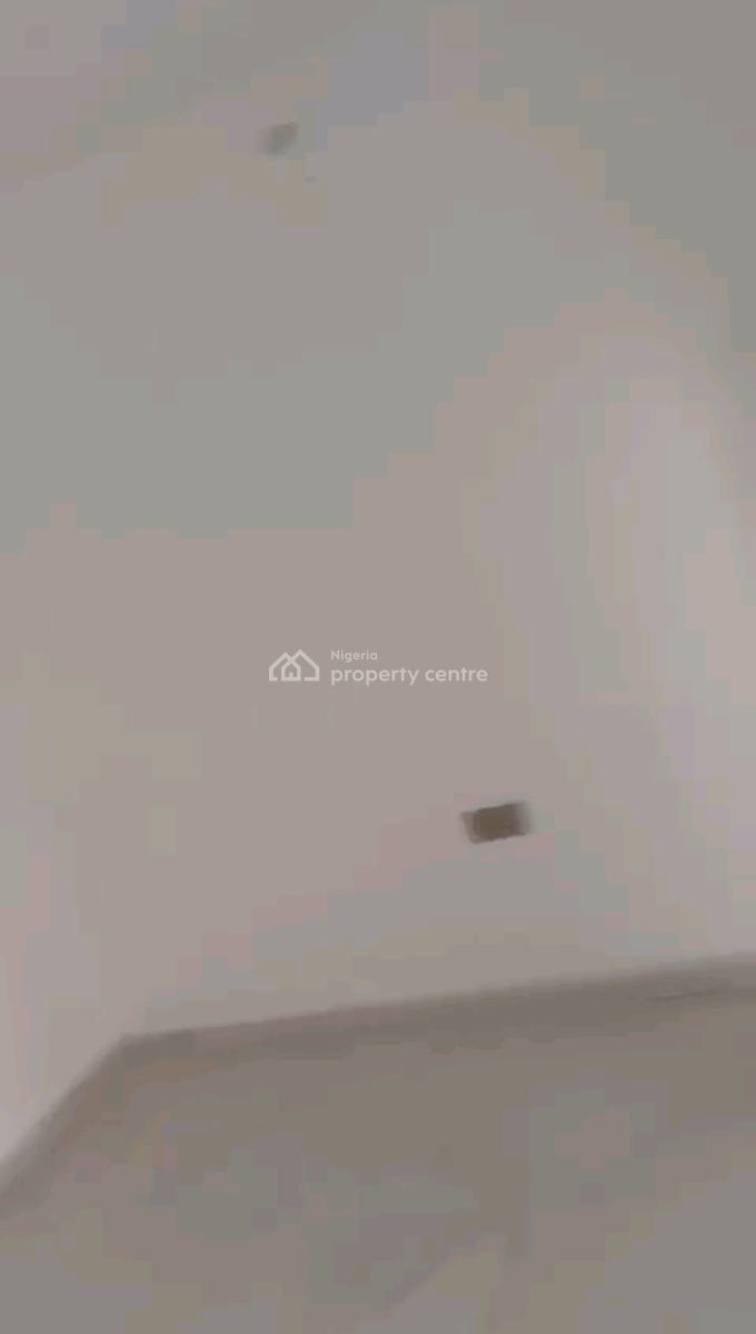 a Newly Built and Spacious 2bedroom Apartment (upstairs, Oloruntoyin Street, Oworonshoki, Shomolu, Lagos, Flat / Apartment for Rent