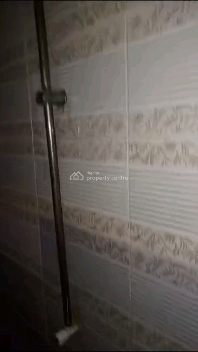 Decent Spacious 3 Bedrooms Up Flat, Sawmil, Gbagada, Lagos, Flat / Apartment for Rent