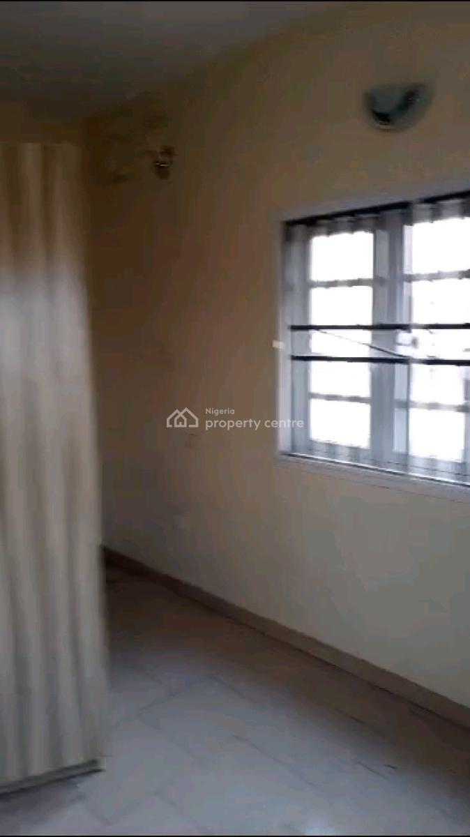 Decent Spacious 3 Bedrooms Up Flat, Sawmil, Gbagada, Lagos, Flat / Apartment for Rent