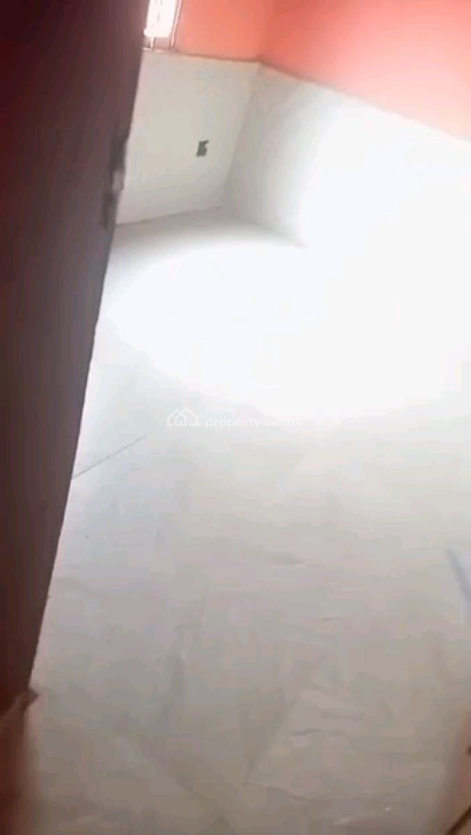 *standard and Executive Mini Flat, Off Ososa Road, Bariga, Shomolu, Lagos, Mini Flat (room and Parlour) for Rent