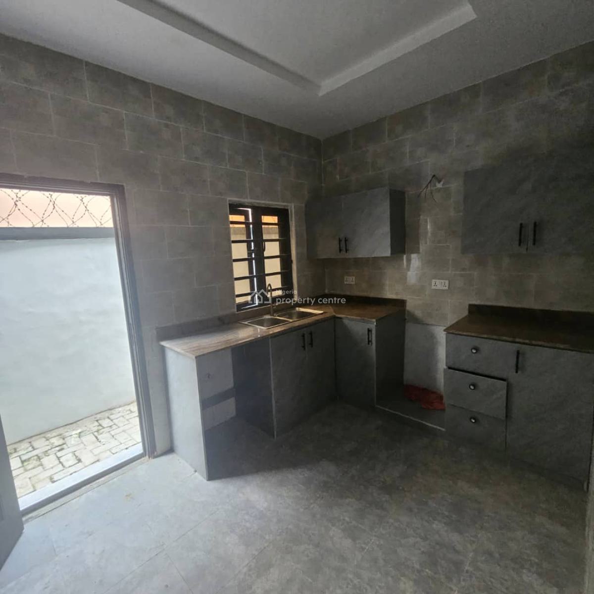Executive 2 Bedroom Duplex, Omole Extension, Omole Phase 2, Ikeja, Lagos, Terraced Duplex for Sale