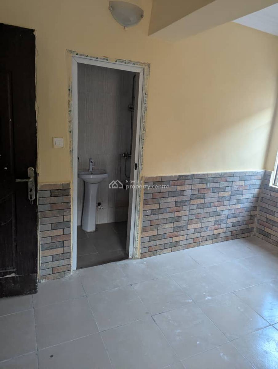Spacious 2 Bedroom Apartment on Ground Floor, Sangotedo, Ajah, Lagos, Flat / Apartment for Rent