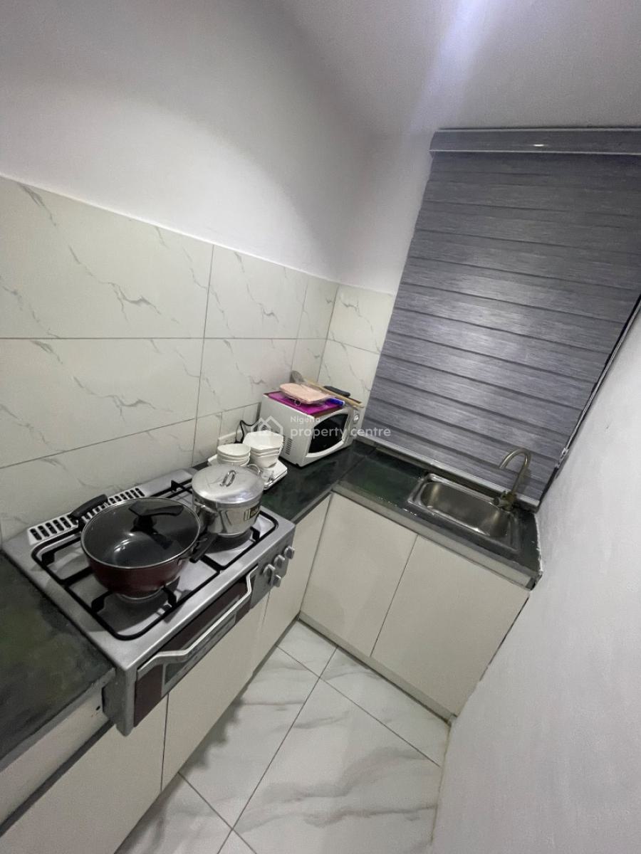 Private Serviced Studio Apartment, Chevron, Lekki, Lagos, Mini Flat (room and Parlour) Short Let