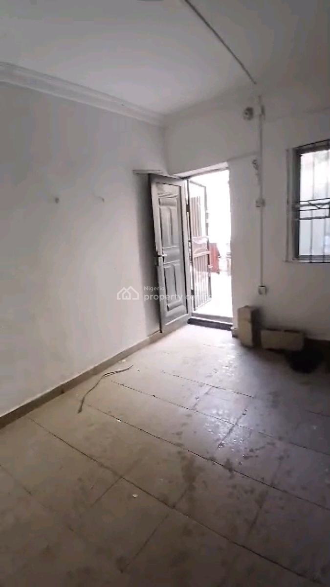 Spacious and Standard Room Self Contained, Shobande Street, Akoka, Yaba, Lagos, Self Contain (single Rooms) for Rent