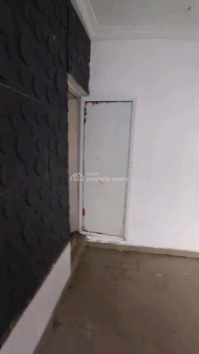 Spacious and Standard Room Self Contained, Shobande Street, Akoka, Yaba, Lagos, Self Contain (single Rooms) for Rent