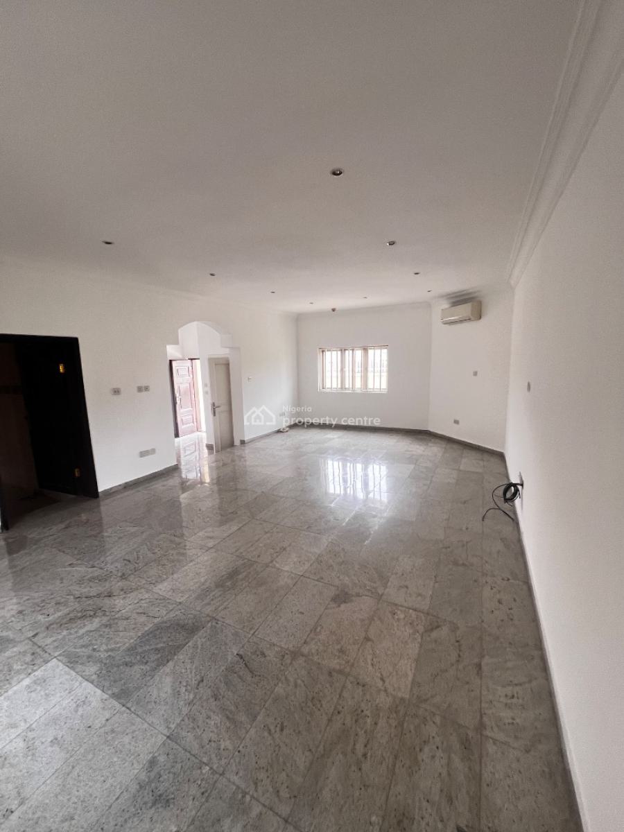 Spacious 3 Bedroom Apartment with Bq and a Garden at Lekki Lagos, Lekki Phase 1, Lekki, Lagos, Flat / Apartment for Rent