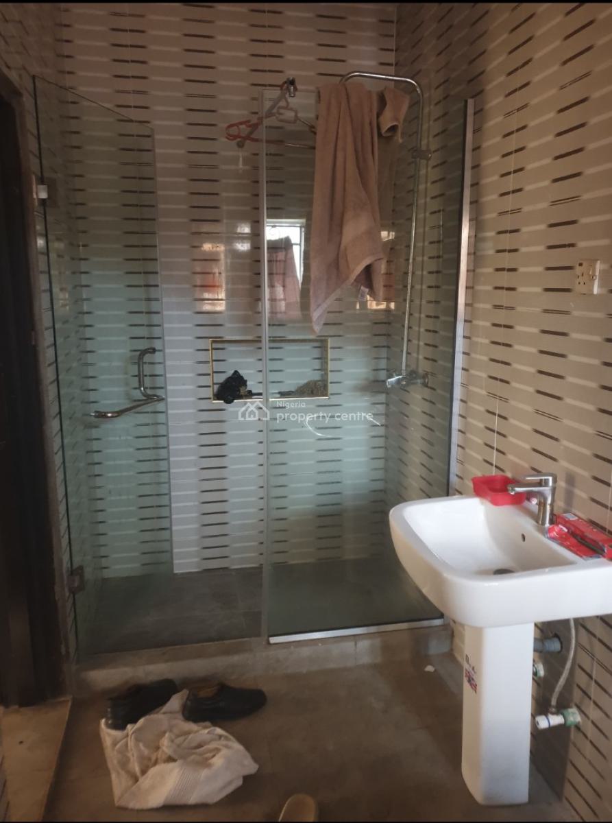 Lovely 4 Bedrom Semi Detached Duplex Self Compound, No Bq, Gra Phase 2, Magodo, Lagos, Semi-detached Duplex for Rent