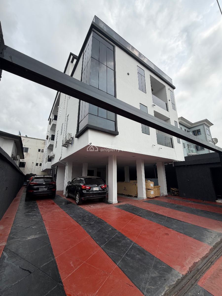 Spacious 2bedroom Flat with Bq, Lekki Phase 1, Lekki, Lagos, Block of Flats for Sale